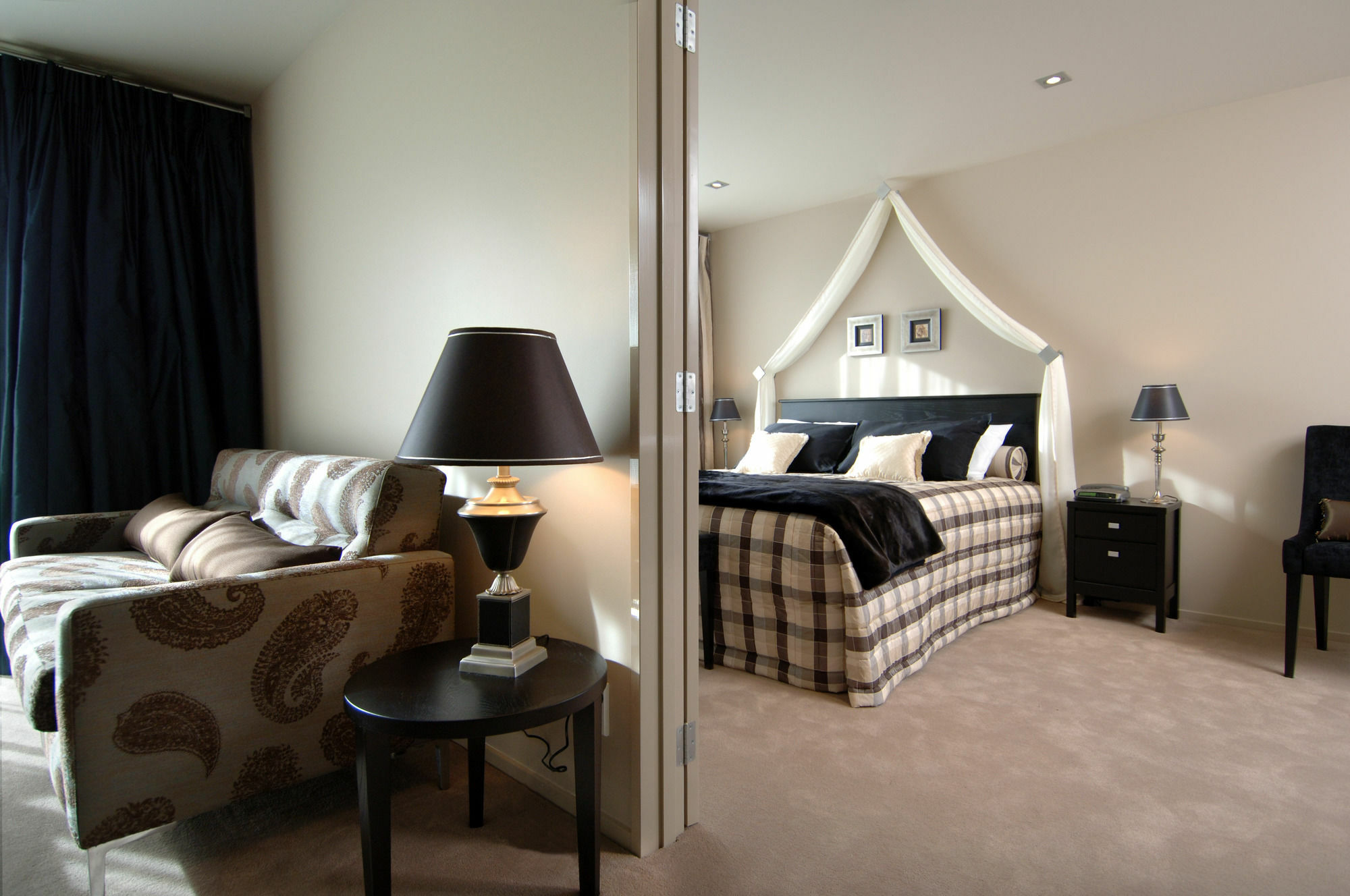 Palazzo Motor alojamiento Nelson Exterior foto A bedroom suite