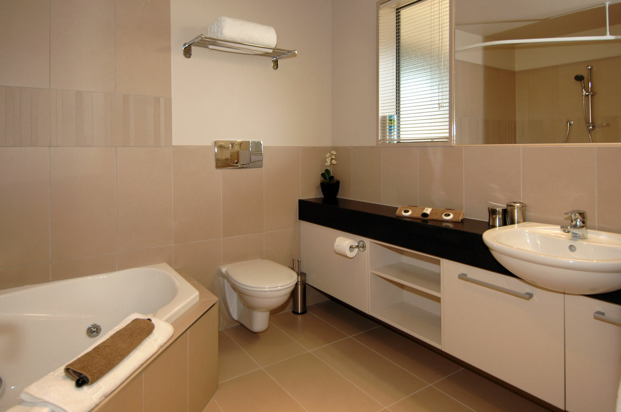 Palazzo Motor alojamiento Nelson Exterior foto Bathroom